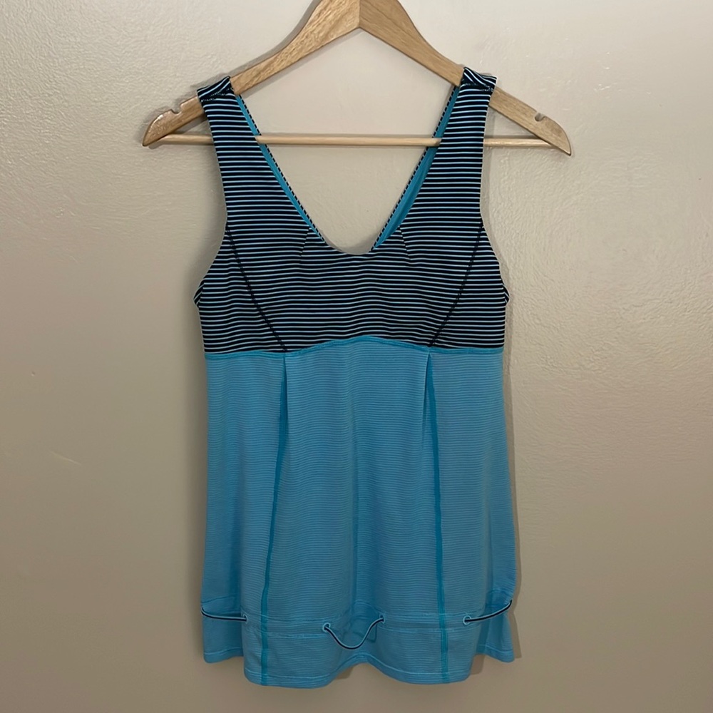 EUC Lululemon Tank. Size 6
